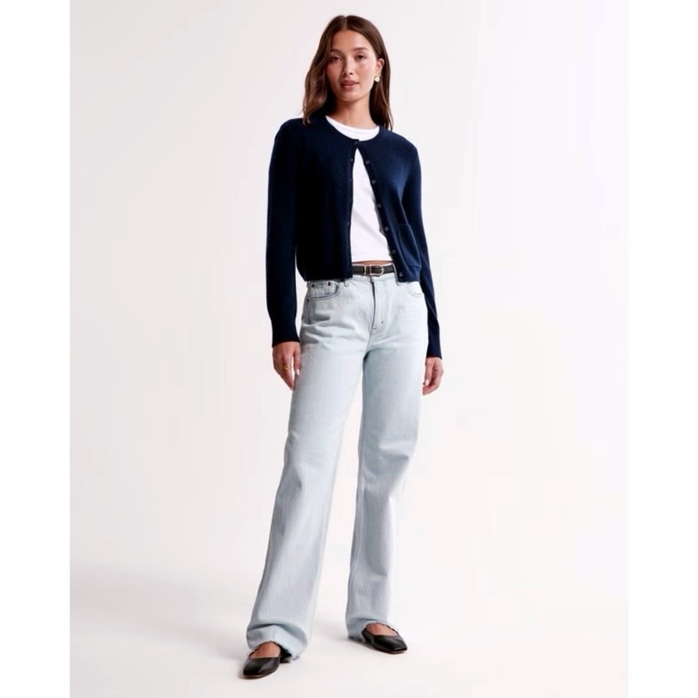 ABERCROMBIE The Baggy Low Rise Jean in Light Blue 28/6R - Picture 12 of 12